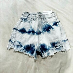 American Eagle Outfitters women’s Hightest Rise Mom Short Size 00